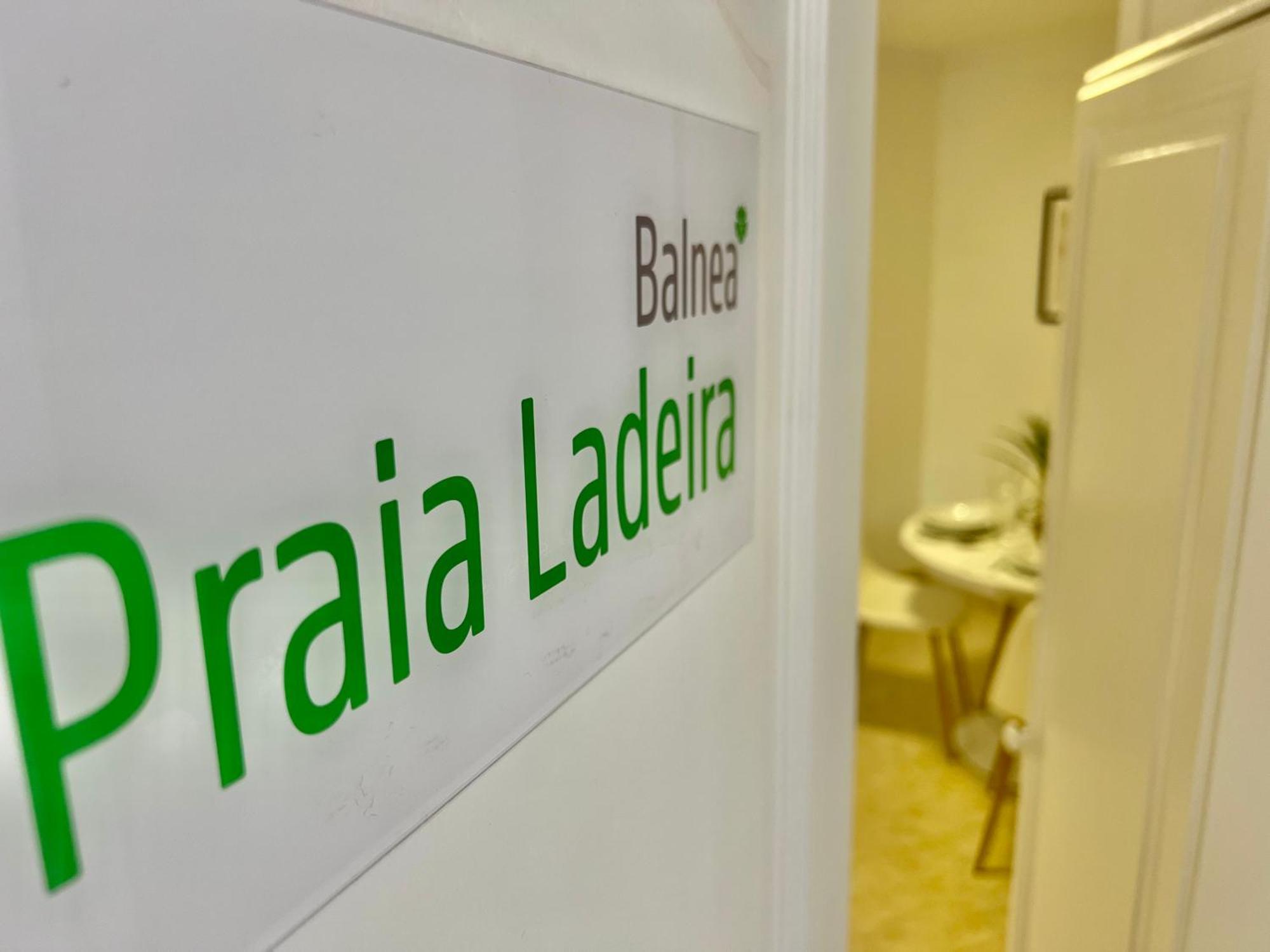 ホテル Balnea バイヨーナ エクステリア 写真
